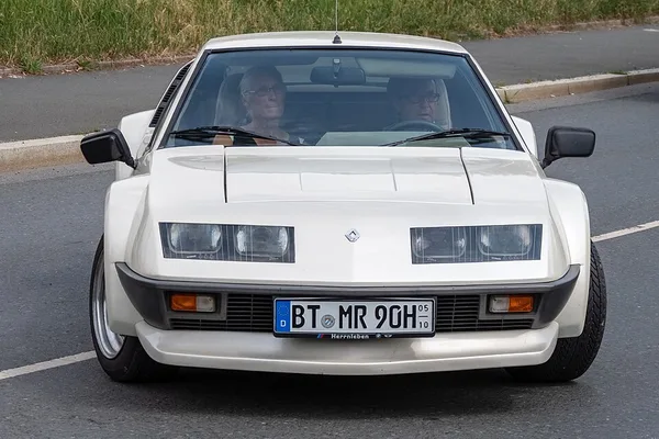 Alpine A310